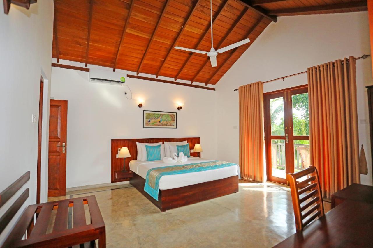 Villa Peacock Walahanduwa Ngoại thất bức ảnh